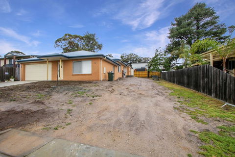 V & V Family Dream Away - E Caravan Parks 1
