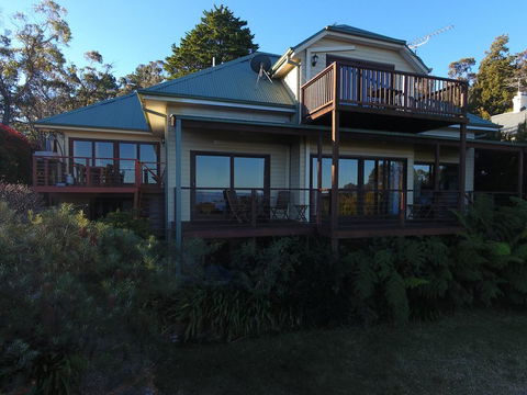 Valley Of The Waters B&B - E Caravan Parks 1