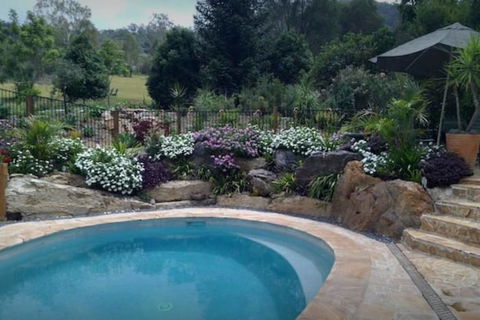 Valley View Cottages - E Caravan Parks 2