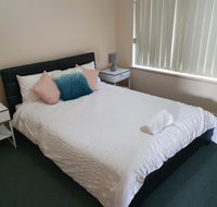 Value 2 Bed Villa Close to QEH  Airport  City  Beach - E Caravan Parks