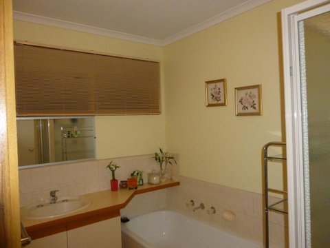 Vella Room - E Caravan Parks 2