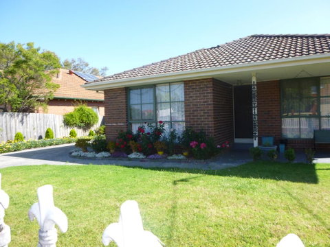 Vella Room - E Caravan Parks 3
