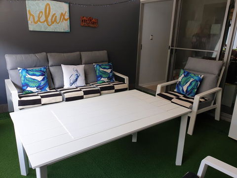 Venetian Canal Apartment-Close To Beaches And Marina - E Caravan Parks 3