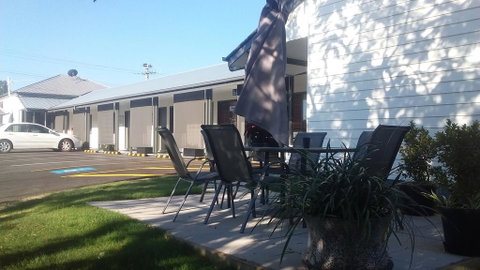 Verandah Motel - E Caravan Parks 0