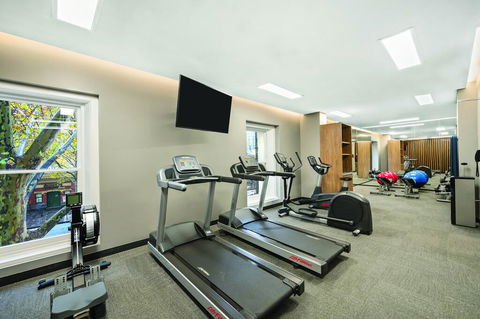 Vibe Hotel Melbourne - E Caravan Parks 2