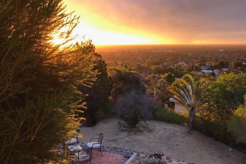 Vermillion Skies Holiday Accommodation - E Caravan Parks 0
