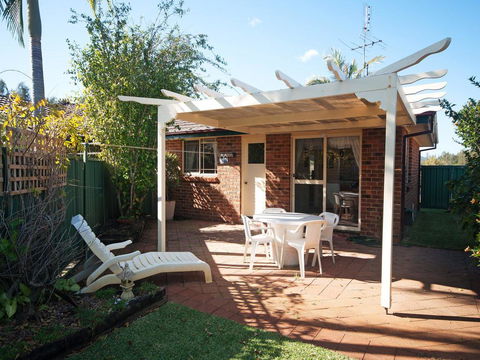 Views To Yaccaba Headland - E Caravan Parks 3