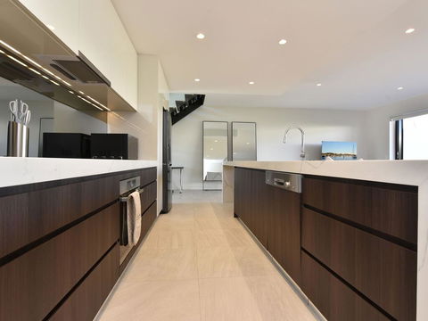 Villa Capri Waterside At Trinity Point - E Caravan Parks 2