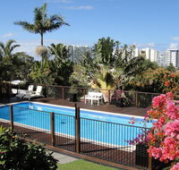 Villa with Views  Pool - E Caravan Parks