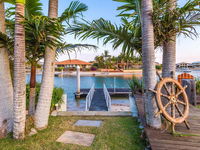 Vista del Mare - 81 Witonga Drive Yamba Family home on water.