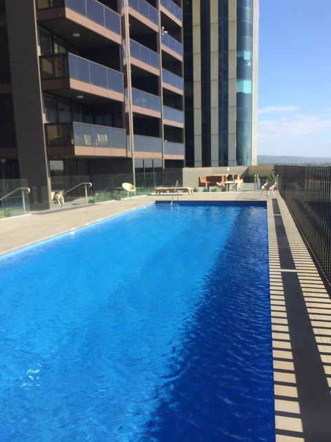 VUE Penthouse On King William - E Caravan Parks 3
