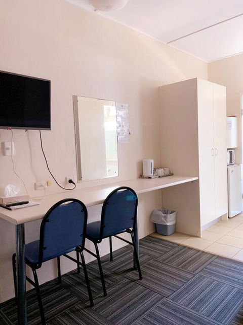 Walgett Motel - E Caravan Parks 2