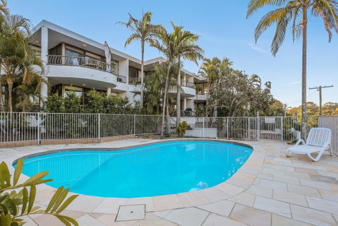 Walk To The Beach, Sunshine Beach - E Caravan Parks 1