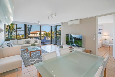 Walk To The Beach, Sunshine Beach - E Caravan Parks 3