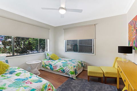 Waterfront At Sunset Boulevard, 26 Sunset Boulevard - E Caravan Parks 1