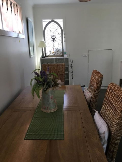 Redruth Cottage - E Caravan Parks 6