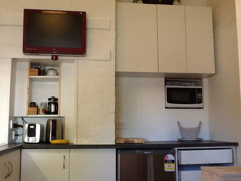 Redruth Cottage - E Caravan Parks 15