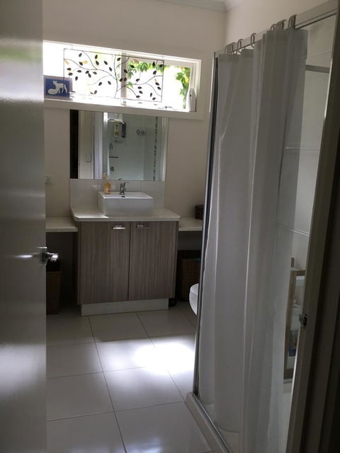 Redruth Cottage - E Caravan Parks 4