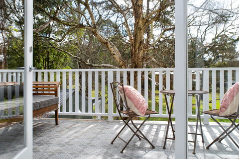 The Orchard - E Caravan Parks 18