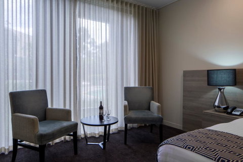 The Dingley Hotel - E Caravan Parks 16