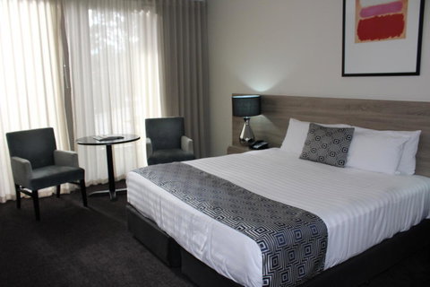 The Dingley Hotel - E Caravan Parks 6