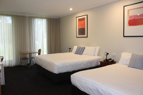 The Dingley Hotel - E Caravan Parks 33