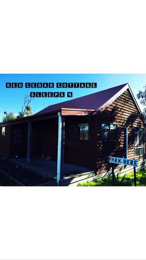 Red Ceder Cottage - Great Ocean Road - Port Campbell - E Caravan Parks 0
