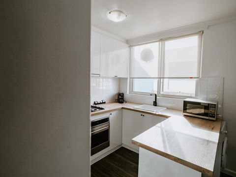 SoYa Apartment Hotel - E Caravan Parks 25