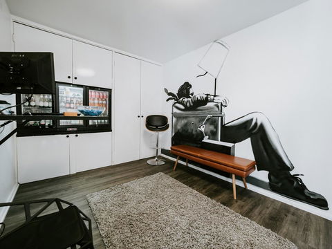 SoYa Apartment Hotel - E Caravan Parks 13