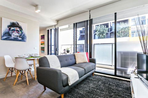 Complete Host 50 Claremont St Apartments - E Caravan Parks 17