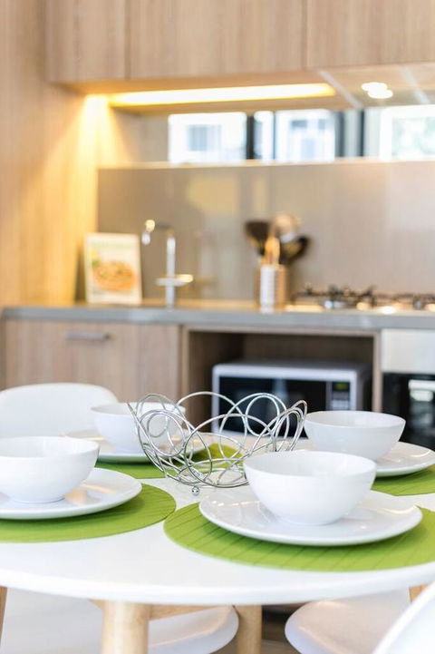 Complete Host 50 Claremont St Apartments - E Caravan Parks 22