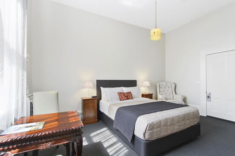 The Riversleigh - E Caravan Parks 22