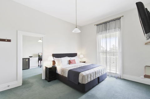 The Riversleigh - E Caravan Parks 24