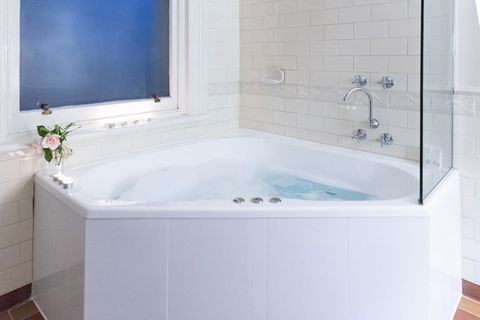 The Riversleigh - E Caravan Parks 2