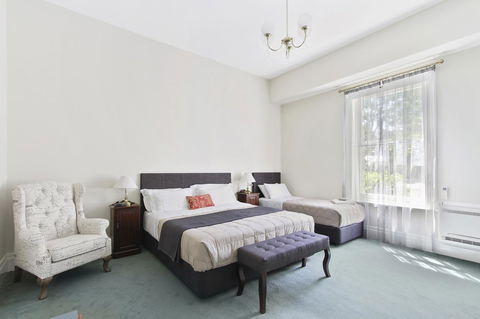 The Riversleigh - E Caravan Parks 8