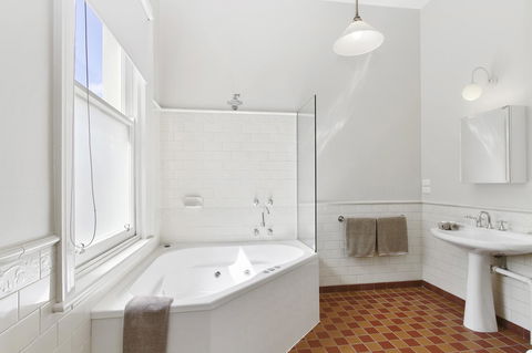 The Riversleigh - E Caravan Parks 19