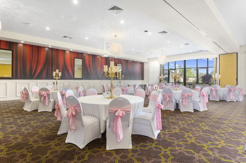 Quality Hotel Point Cook - E Caravan Parks 20