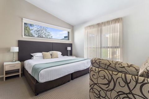 Quality Hotel Point Cook - E Caravan Parks 5