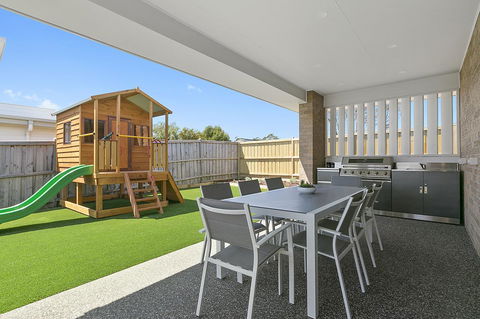 Tidal Changes - Rejuvenate Stays - E Caravan Parks 0