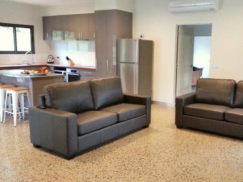 3 Bells Alpine Cottage - E Caravan Parks 16