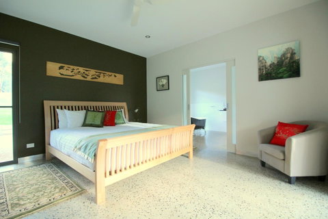 3 Bells Alpine Cottage - E Caravan Parks 9