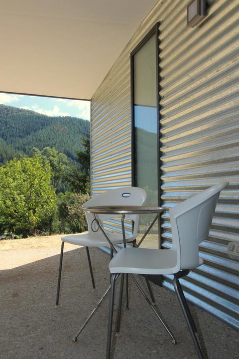 3 Bells Alpine Cottage - E Caravan Parks 1