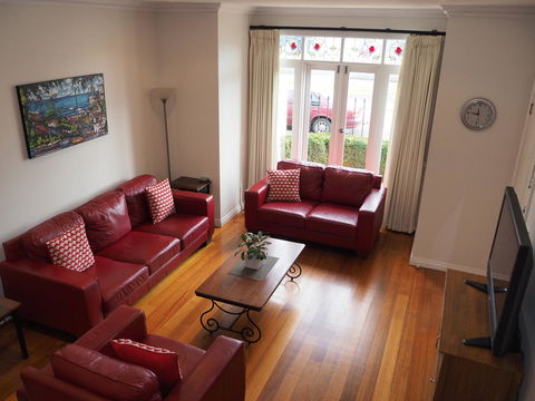 Beechwood Apartment - E Caravan Parks 14