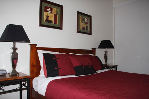 Beechwood Apartment - E Caravan Parks 9