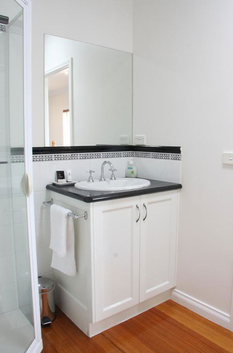 Beechwood Apartment - E Caravan Parks 7