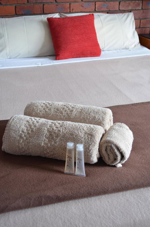 City Heart Motel Warrnambool - E Caravan Parks 21
