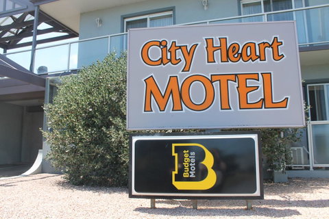 City Heart Motel Warrnambool - E Caravan Parks 2