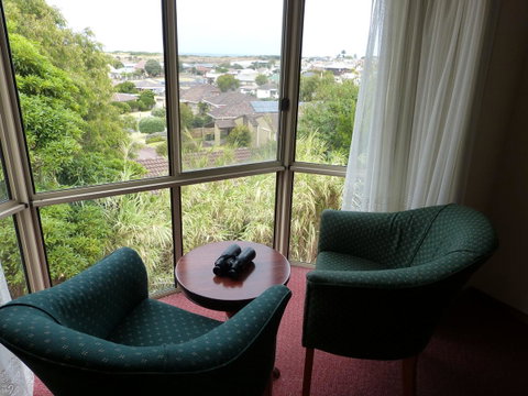 Blue Whale Motor Inn & Apartments - E Caravan Parks 16