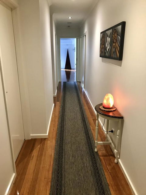 Black Lotus Townhouse - E Caravan Parks 9