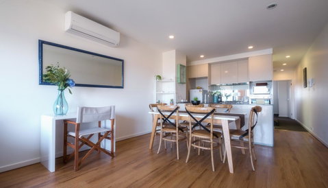 Waterfront Apt 234 Marinaquays - E Caravan Parks 6